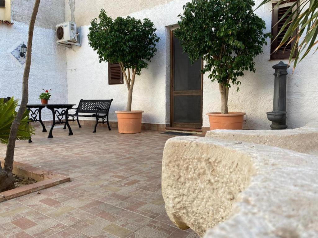 Rifugio Giudeo Guest House Balestrate Exterior foto