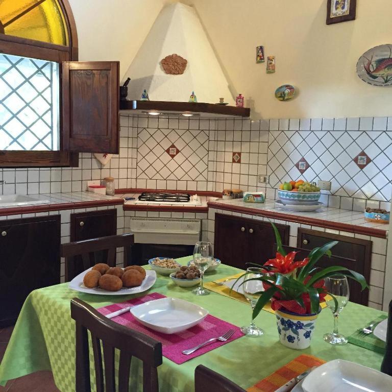Rifugio Giudeo Guest House Balestrate Exterior foto